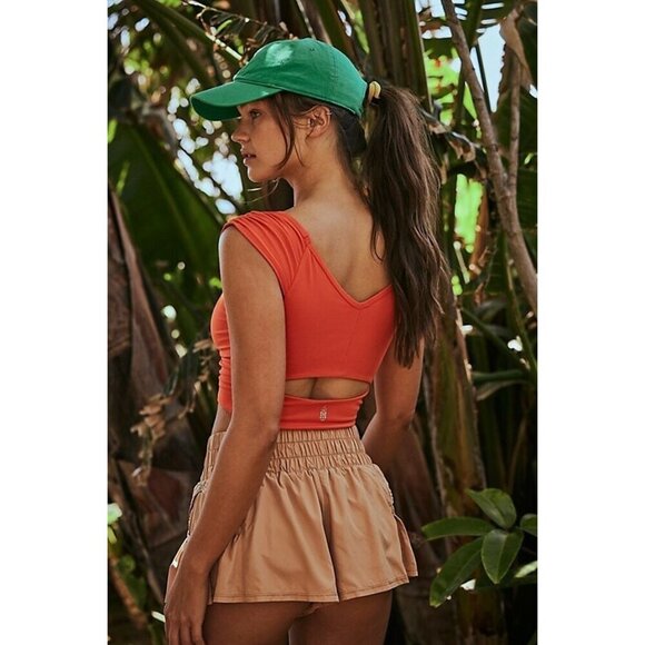 NEW FREE PEOPLE MOVEMENT BREATHE DEEPER CROP TANK BLOOD ORANGE MEDIUM - Picture 2 of 9